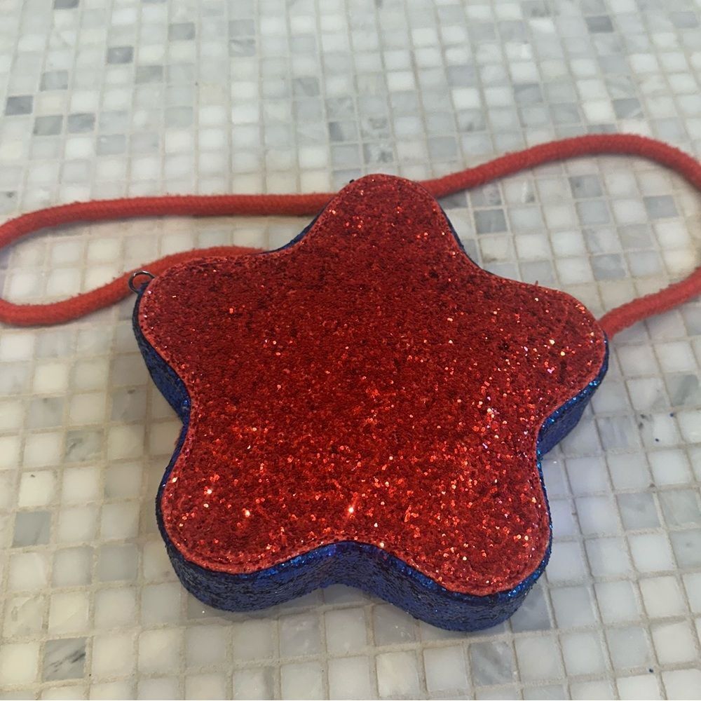 Novelty Red Silver Blue Star Shaped Glitter Purse - Picture 5 of 8